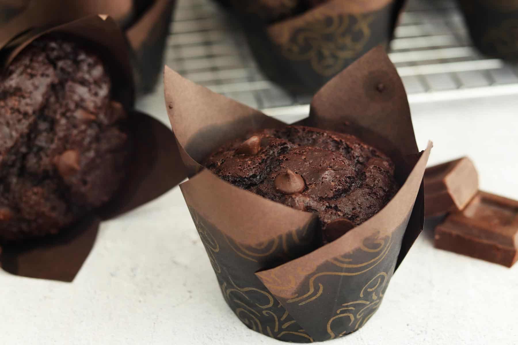 Muffins de Chocolate con Pepitas Super Esponjosos y Múmedos