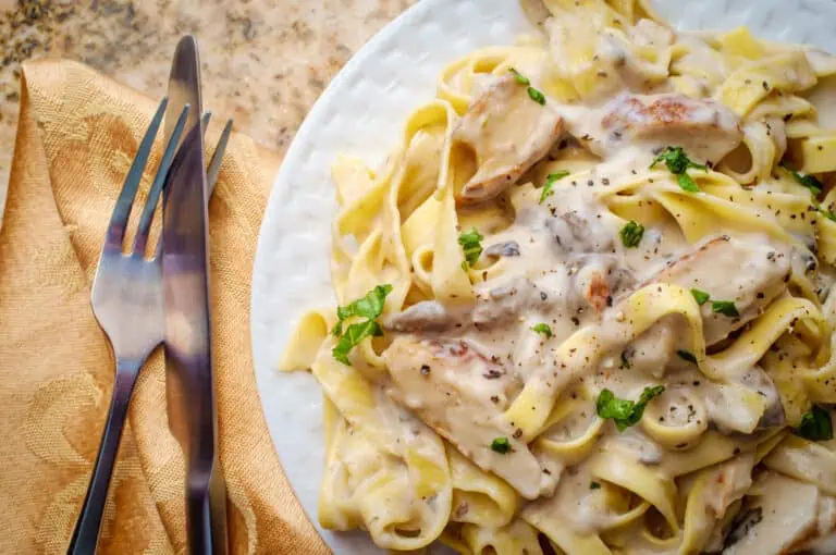 fettuccini alfredo