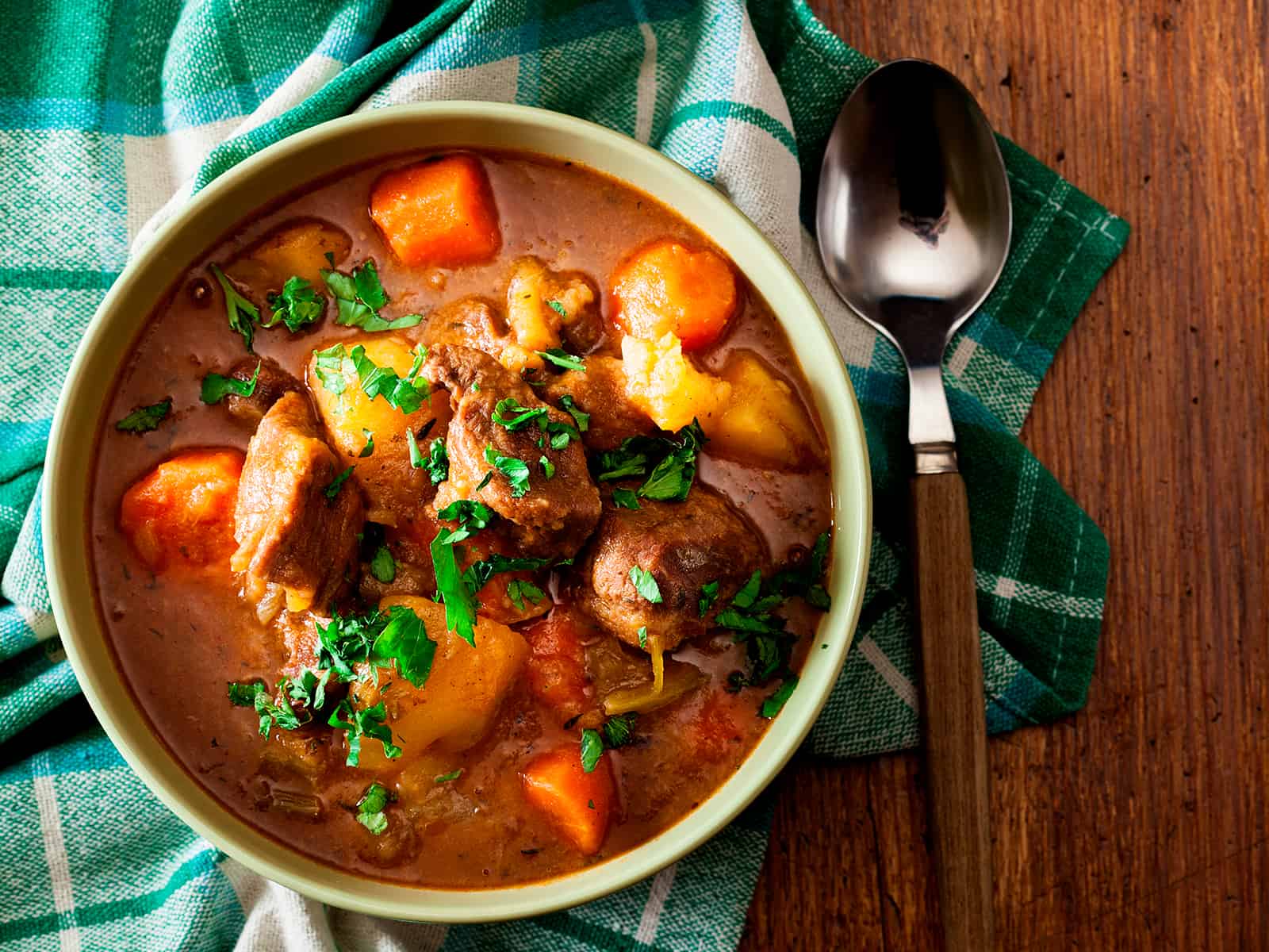Sopa de Res La Receta de la Abuela que Nunca Falla