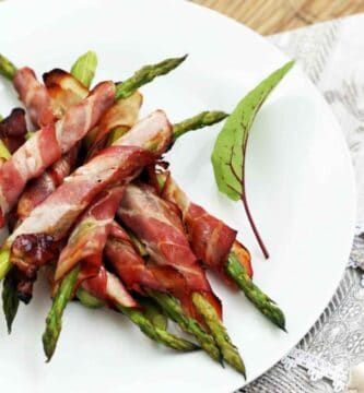 Espárragos Envueltos en Tocino