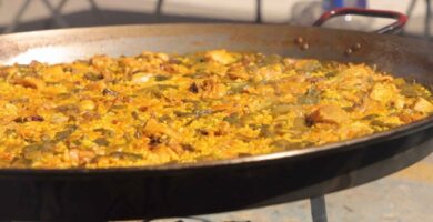 Paella Valenciana Típica