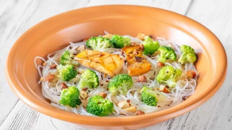 Fideos de Arroz con Verduras