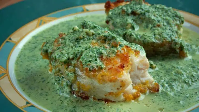 Merluza en Salsa Verde Plato Tipico Español